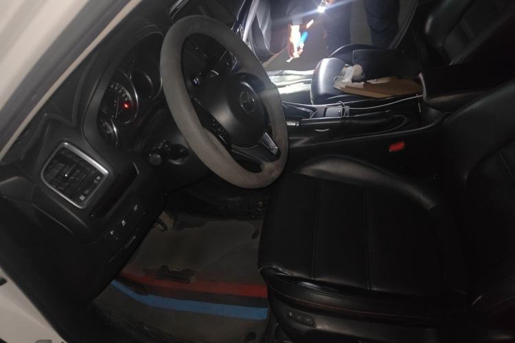 Used Mazda Atenza 2014 2.0L Blue Sky Luxury Edition Left Front Seat