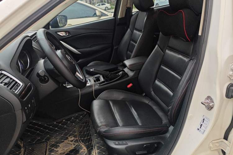 Used Mazda Atenza 2014 2.0L Blue Sky Luxury Edition Left Front Seat