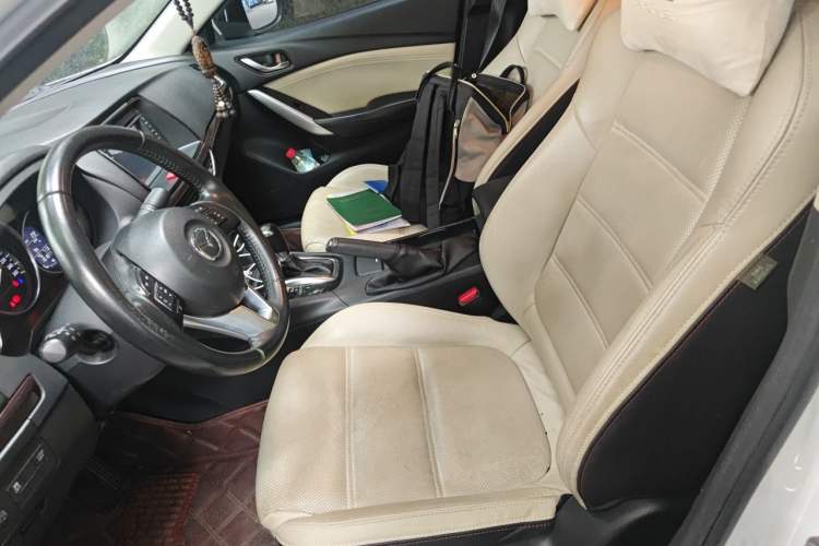 Used Mazda Atenza 2014 2.0L Blue Sky Luxury Edition Left Front Seat