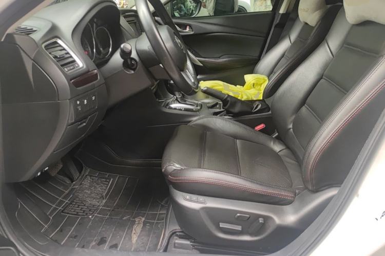 Used Mazda Atenza 2014 2.0L Blue Sky Luxury Edition Left Front Seat