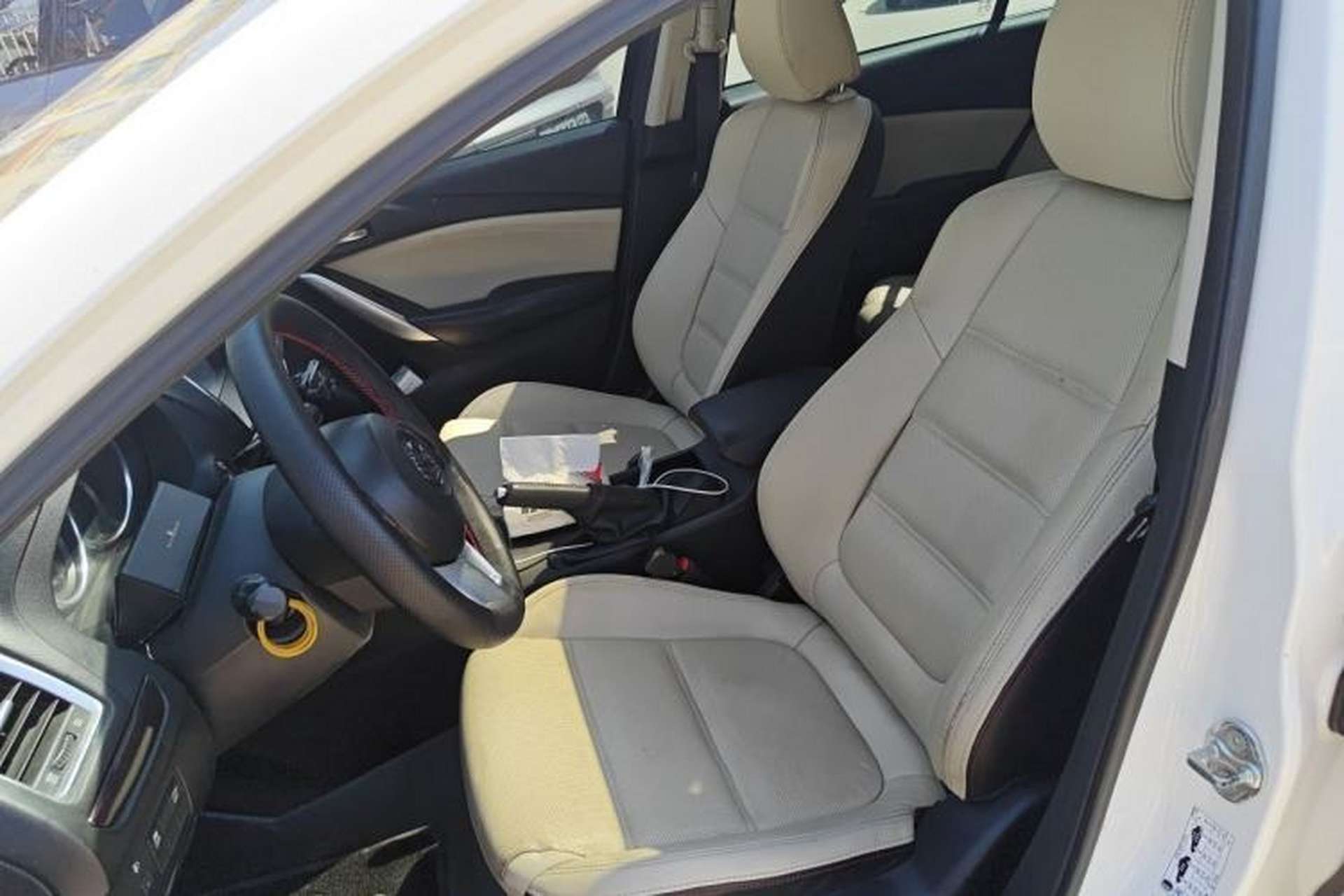 Used Mazda Atenza 2014 2.0L Blue Sky Luxury Edition Left Front Seat