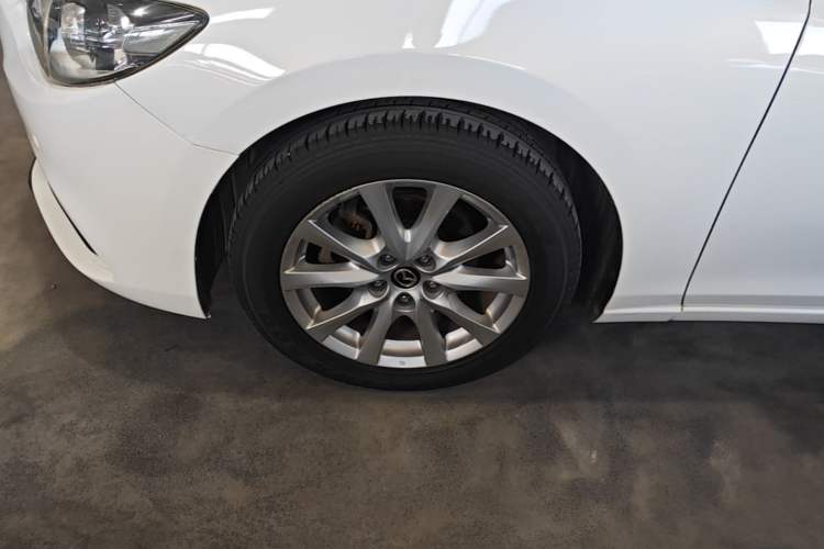 Used Mazda Atenza 2014 2.0L Blue Sky Luxury Edition Left Front Wheel Hub