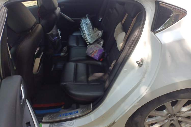 Used Mazda Atenza 2014 2.0L Blue Sky Luxury Edition Left Rear Seat