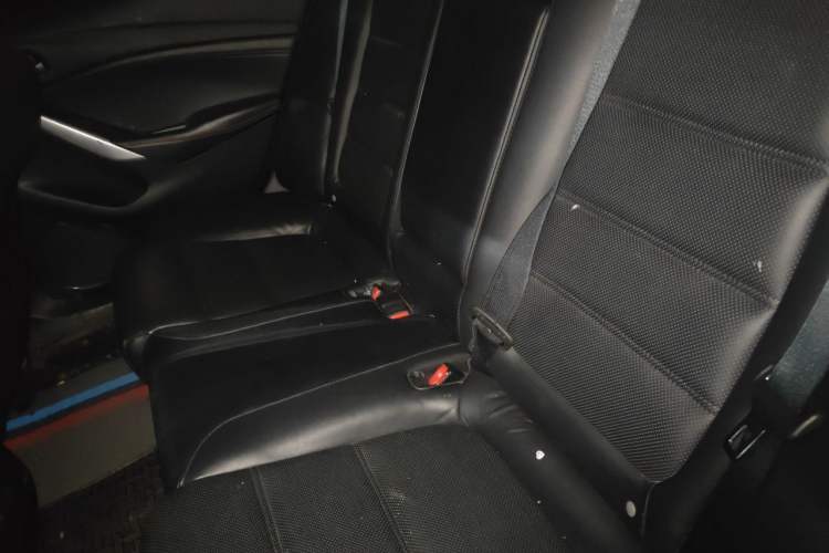 Used Mazda Atenza 2014 2.0L Blue Sky Luxury Edition Left Rear Seat