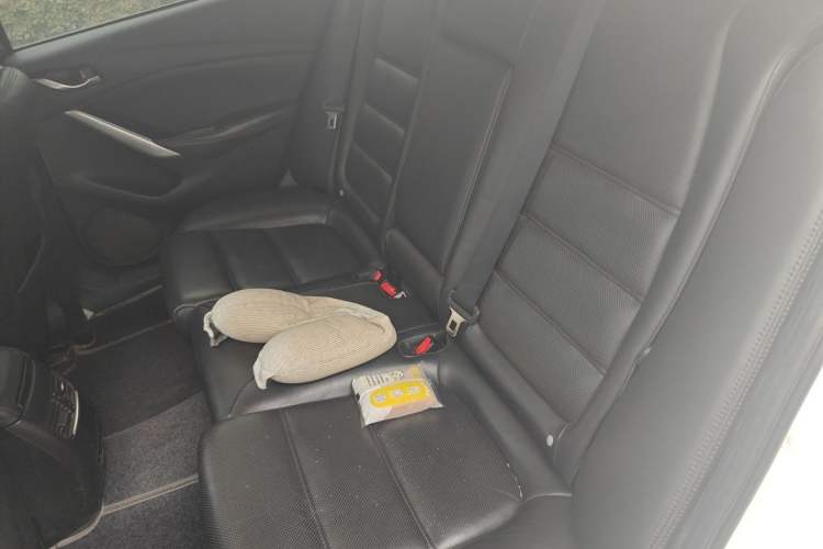 Used Mazda Atenza 2014 2.5L Blue Sky Prestige Edition Left Rear Seat