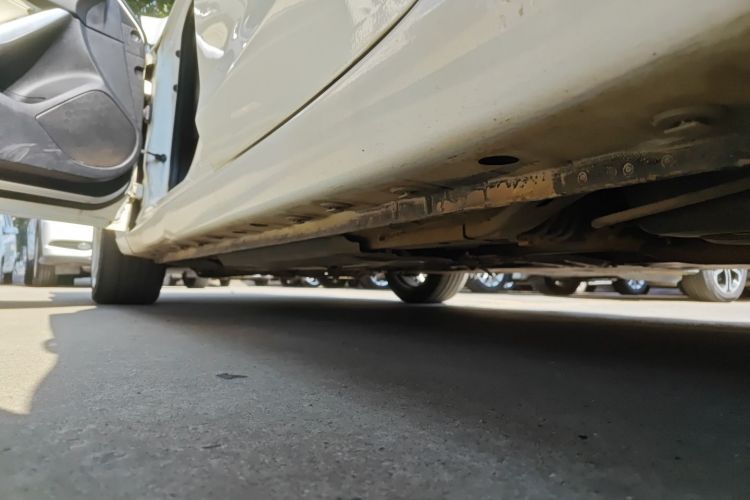 Used Mazda Atenza 2014 2.0L Blue Sky Luxury Edition Left Side Sill