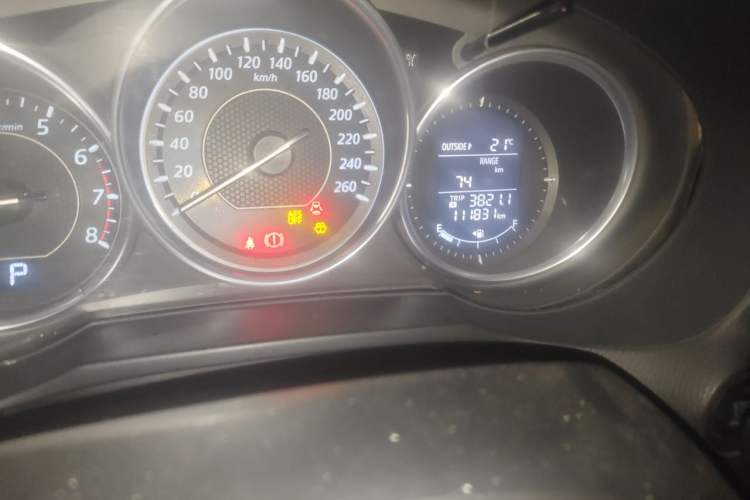 Used Mazda Atenza 2014 2.5L Blue Sky Prestige Edition Odometer Close Up