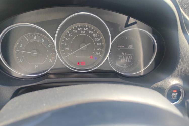 Used Mazda Atenza 2014 2.5L Blue Sky Prestige Edition Odometer Close Up