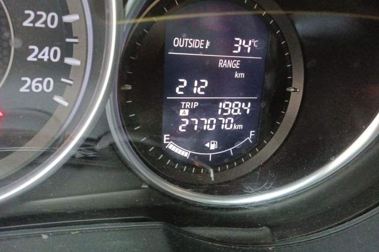 Used Mazda Atenza 2014 2.5L Blue Sky Prestige Edition Odometer Close Up