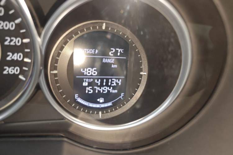 Used Mazda Atenza 2014 2.0L Blue Sky Luxury Edition Odometer Close Up