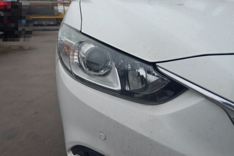Used Mazda Atenza 2014 2.0L Blue Sky Fashion Edition Right Front Headlight