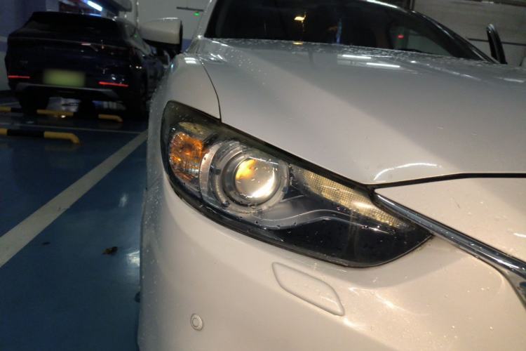 Used Mazda Atenza 2014 2.5L Blue Sky Prestige Edition Right Front Headlight