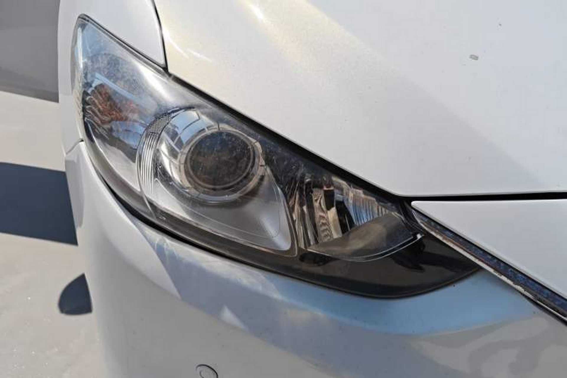 Used Mazda Atenza 2014 2.0L Blue Sky Luxury Edition Right Front Headlight