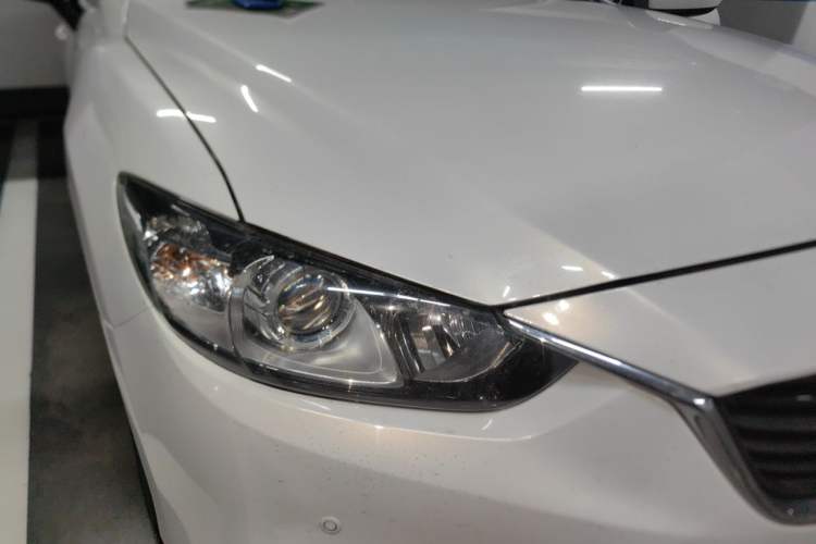 Used Mazda Atenza 2014 2.0L Blue Sky Luxury Edition Right Front Headlight