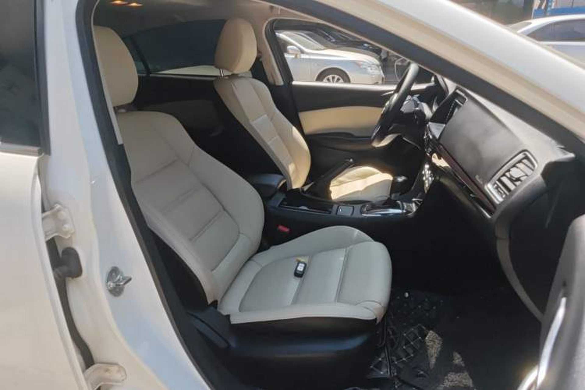 Used Mazda Atenza 2014 2.0L Blue Sky Luxury Edition Right Front Seat