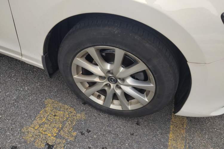 Used Mazda Atenza 2014 2.0L Blue Sky Luxury Edition Right Front Wheel Hub