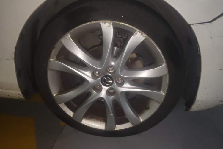 Used Mazda Atenza 2014 2.5L Blue Sky Prestige Edition Right Front Wheel Hub