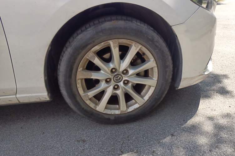 Used Mazda Atenza 2014 2.0L Blue Sky Luxury Edition Right Front Wheel Hub