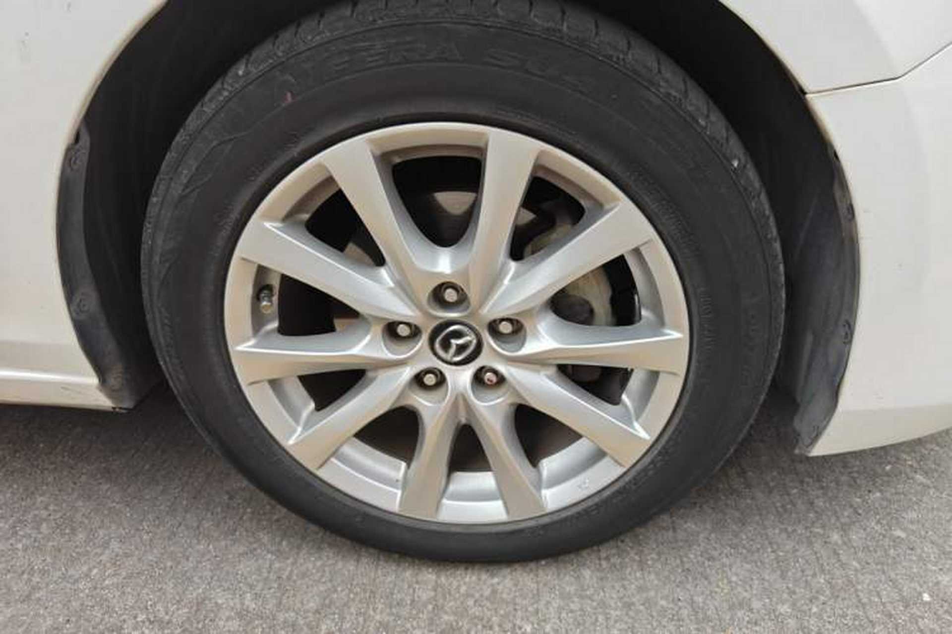 Used Mazda Atenza 2014 2.0L Blue Sky Luxury Edition Right Front Wheel Hub