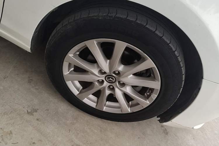 Used Mazda Atenza 2014 2.0L Blue Sky Luxury Edition Right Front Wheel Hub