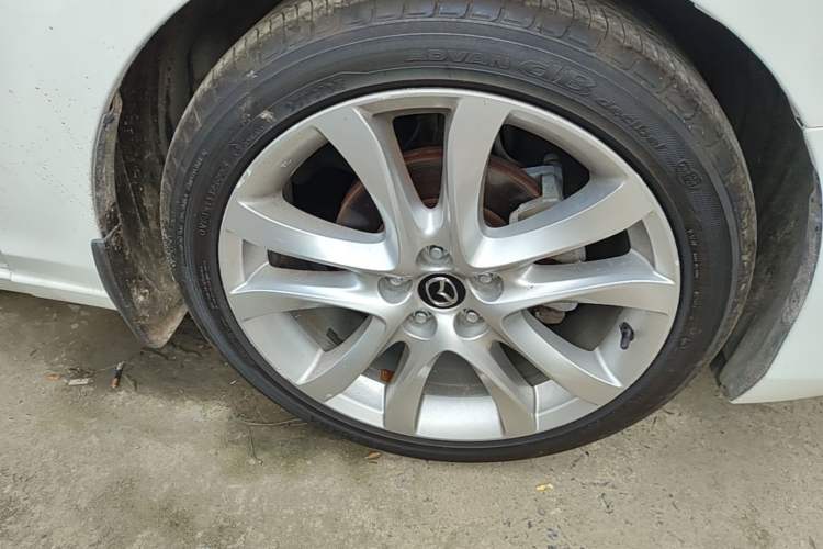 Used Mazda Atenza 2014 2.5L Blue Sky Prestige Edition Right Front Wheel Hub