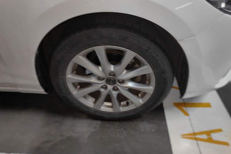 Used Mazda Atenza 2014 2.0L Blue Sky Luxury Edition Right Front Wheel Hub