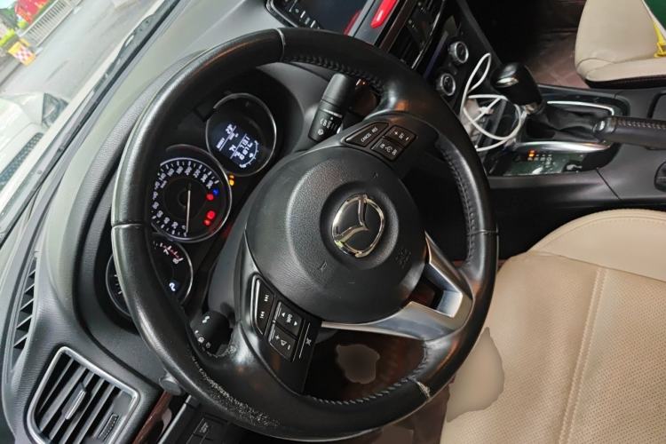 Used Mazda Atenza 2014 2.0L Blue Sky Luxury Edition Steering Wheel