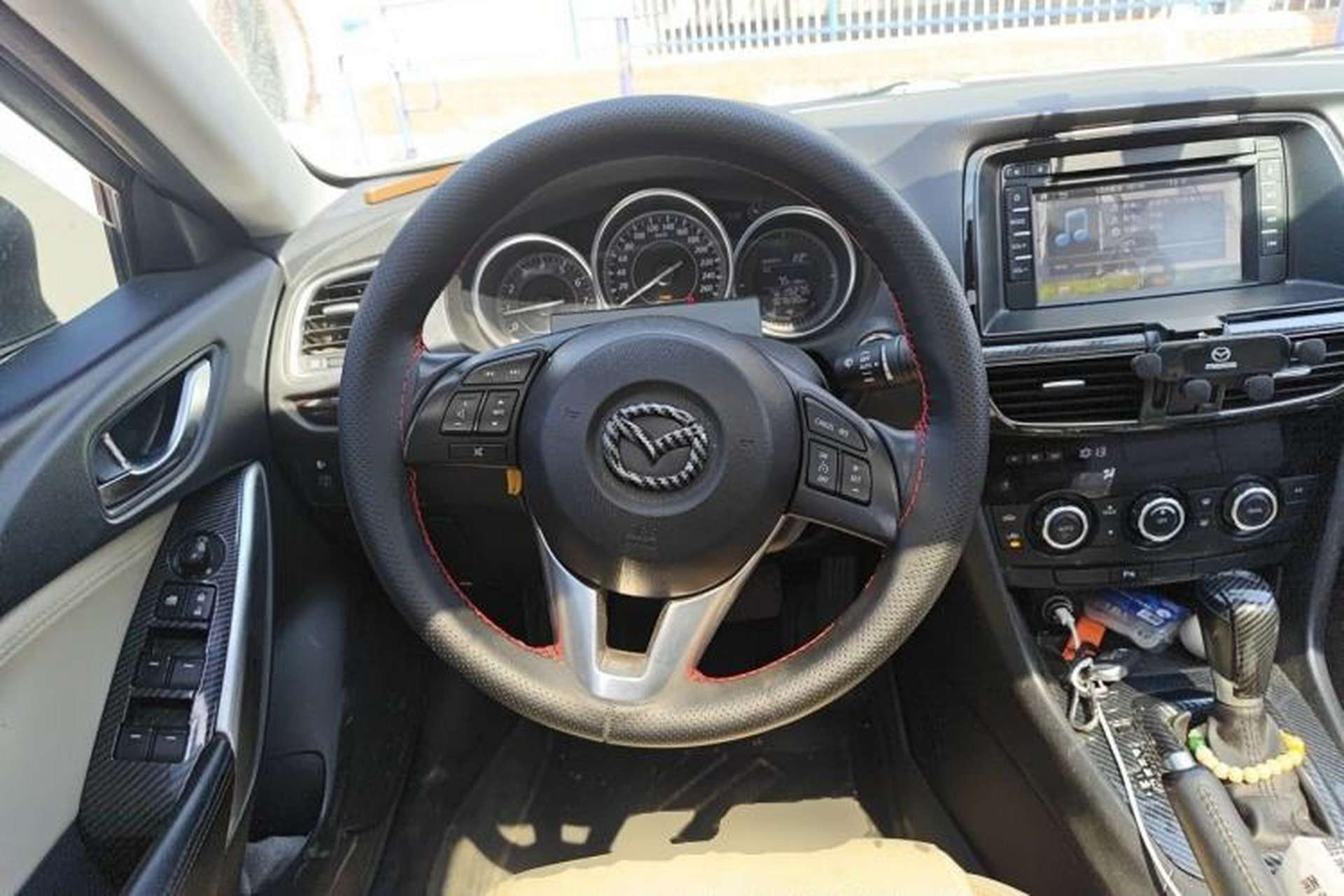 Used Mazda Atenza 2014 2.0L Blue Sky Luxury Edition Steering Wheel