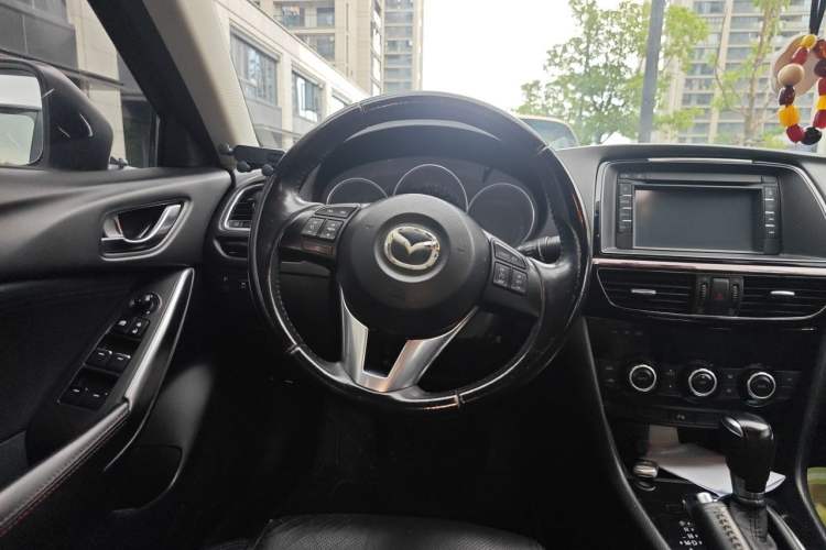 Used Mazda Atenza 2014 2.0L Blue Sky Luxury Edition Steering Wheel