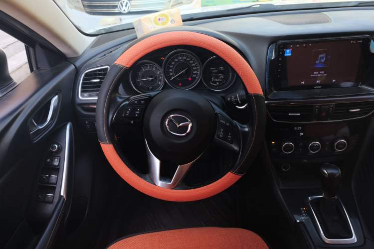 Used Mazda Atenza 2014 2.0L Blue Sky Luxury Edition Steering Wheel