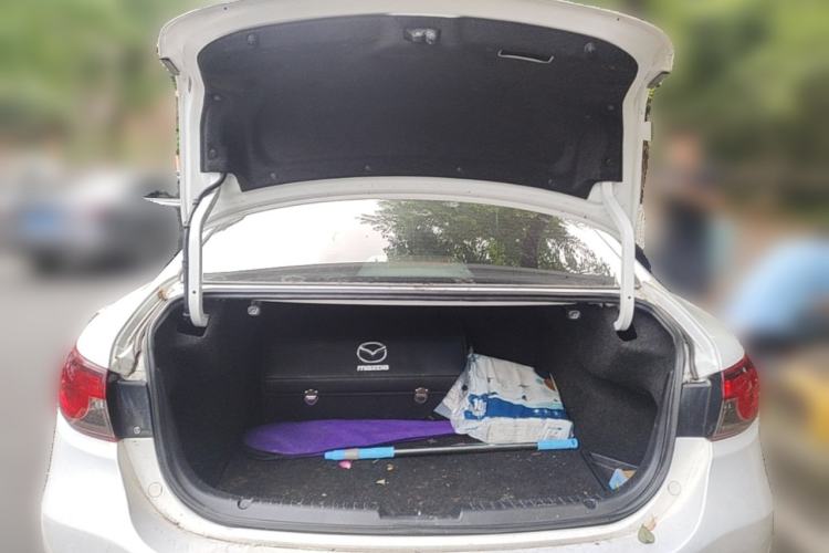 Used Mazda Atenza 2014 2.5L Blue Sky Prestige Edition Trunk