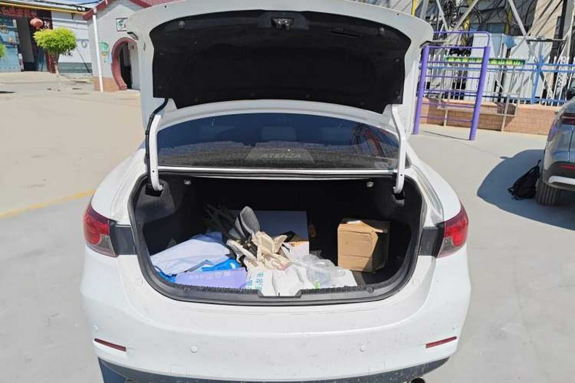 Used Mazda Atenza 2014 2.0L Blue Sky Luxury Edition Trunk