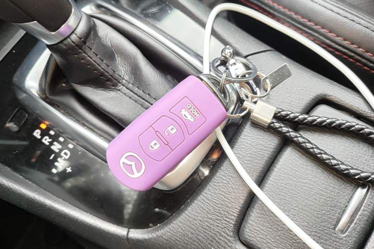 Used Mazda Atenza 2014 2.5L Blue Sky Prestige Edition Vehicle Key