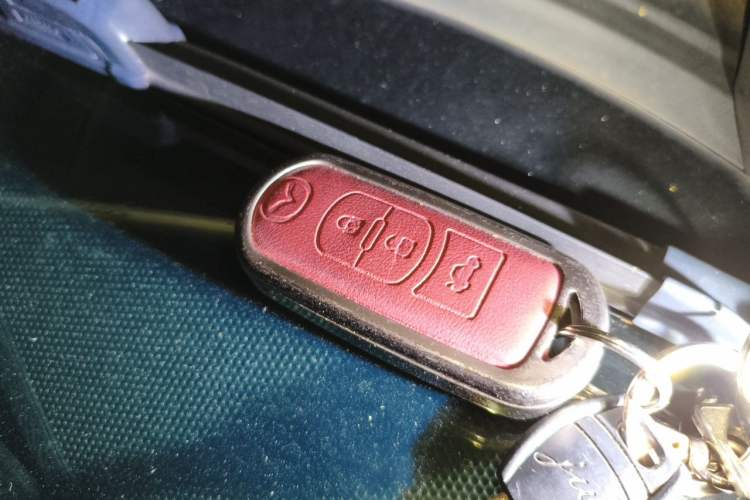 Used Mazda Atenza 2014 2.0L Blue Sky Deluxe Edition Vehicle Key