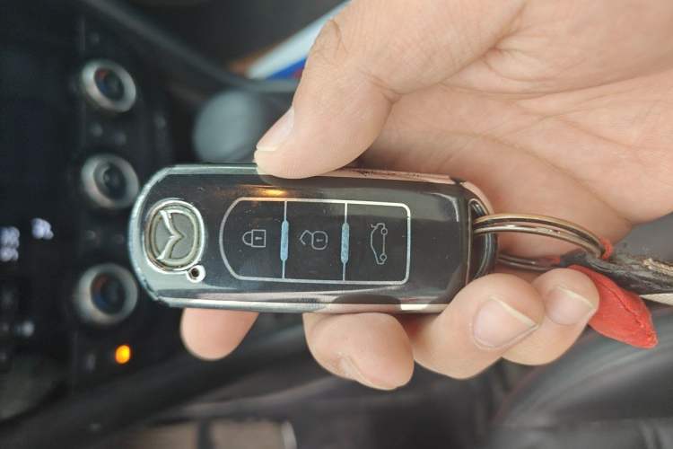 Used Mazda Atenza 2014 2.5L Blue Sky Prestige Edition Vehicle Key