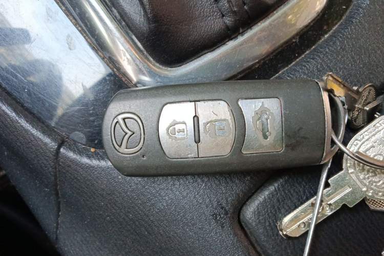 Used Mazda Atenza 2014 2.5L Blue Sky Prestige Edition Vehicle Key