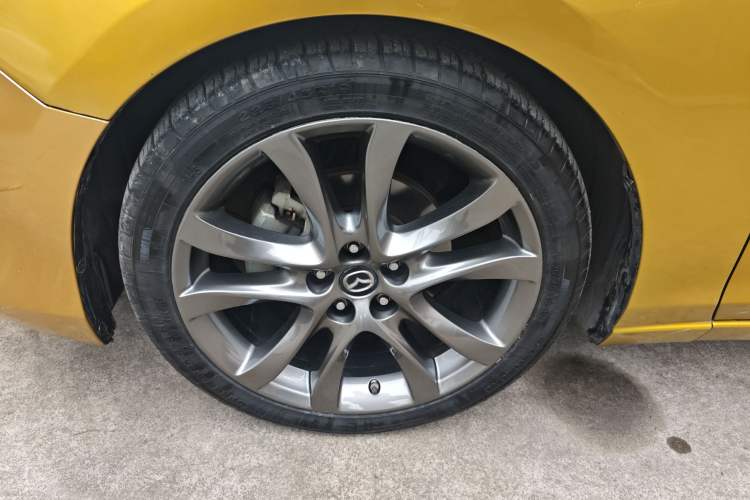 Used Mazda Atenza 2014 2.5L Blue Sky Prestige Edition Left Front Wheel Hub
