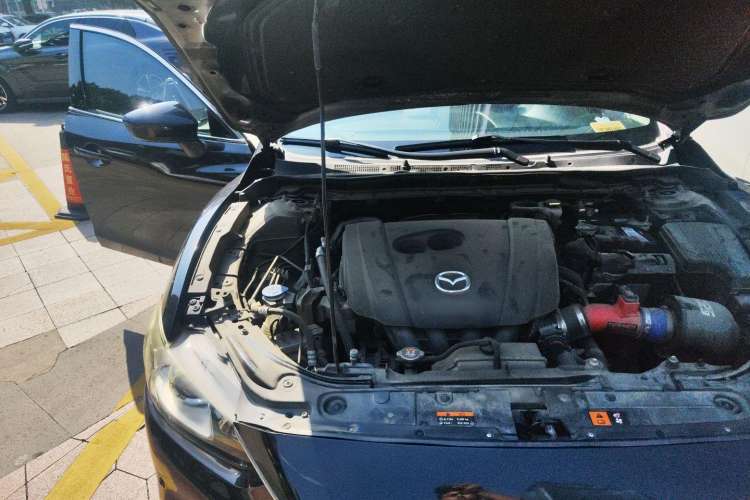 Used Mazda Atenza 2015 2.0L Blue Sky Luxury Edition Engine Bay Right