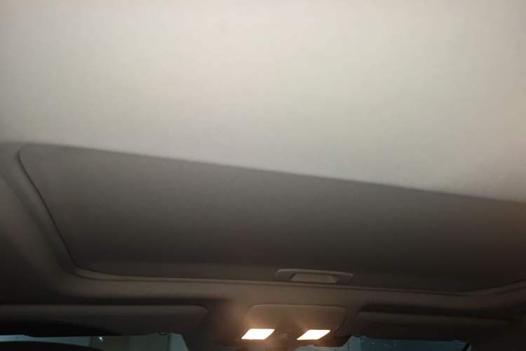 Used Mazda Atenza 2015 2.0L Blue Sky Luxury Edition Headliner