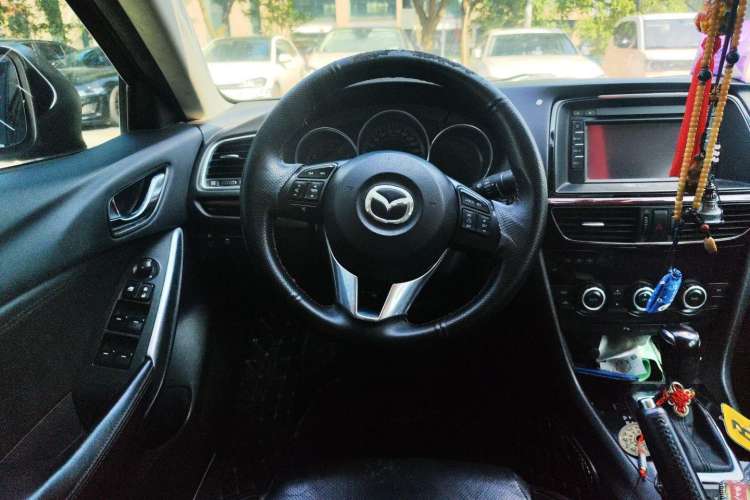 Used Mazda Atenza 2015 2.0L Blue Sky Luxury Edition Steering Wheel