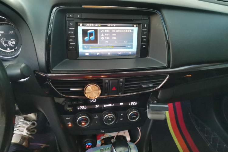 Used Mazda Atenza 2015 2.0L Blue Sky Luxury Edition Audio And AC Panel