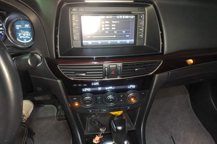Used Mazda Atenza 2015 2.5L Blue Sky Prestige Edition Audio And AC Panel