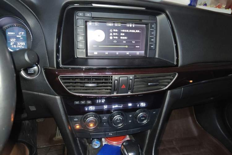 Used Mazda Atenza 2015 2.5L Blue Sky Sport Edition Audio And AC Panel