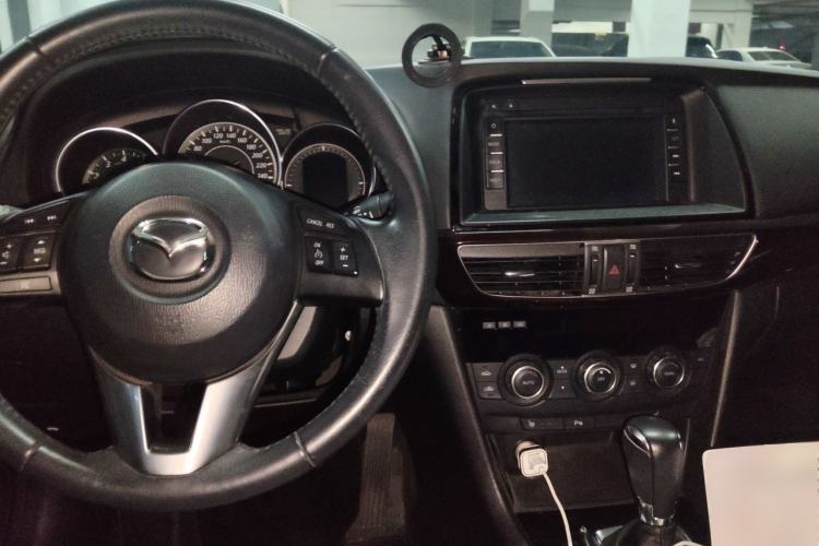 Used Mazda Atenza 2015 2.5L Blue Sky Prestige Edition Center Console