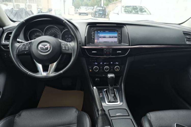 Used Mazda Atenza 2015 2.0L Blue Sky Luxury Edition Center Console