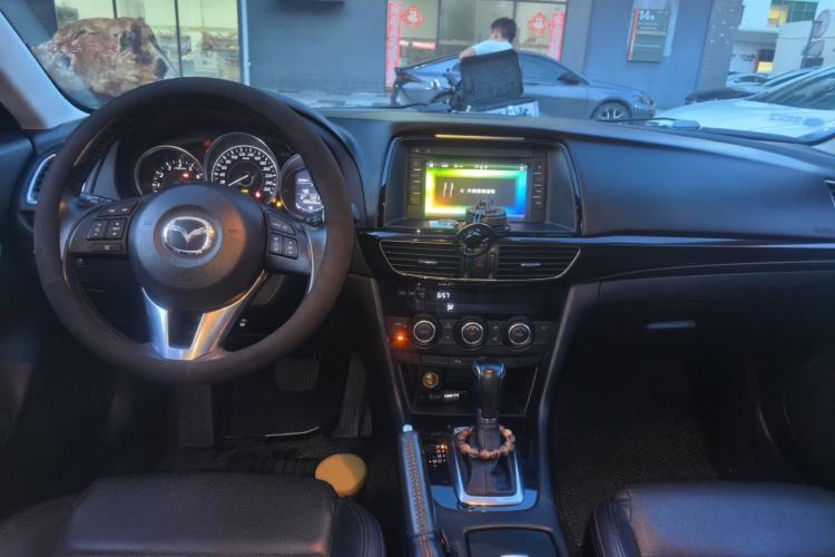 Used Mazda Atenza 2015 2.0L Blue Sky Luxury Edition Center Console
