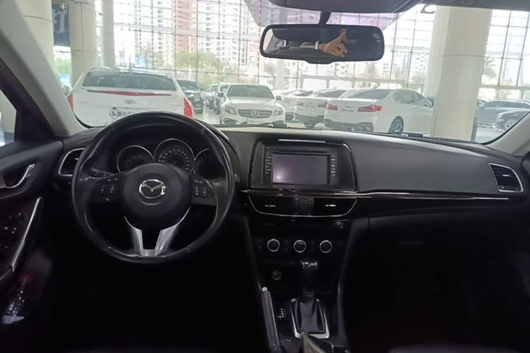 Used Mazda Atenza 2015 2.5L Blue Sky Sport Edition Center Console
