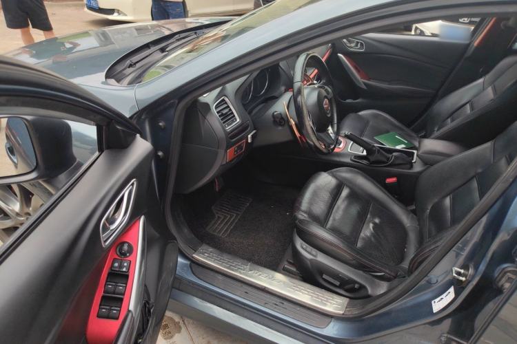 Used Mazda Atenza 2015 2.5L Blue Sky Prestige Edition Driver Seat