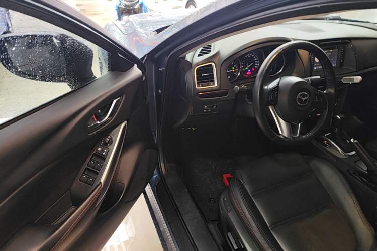 Used Mazda Atenza 2015 2.5L Blue Sky Prestige Edition Driver Seat