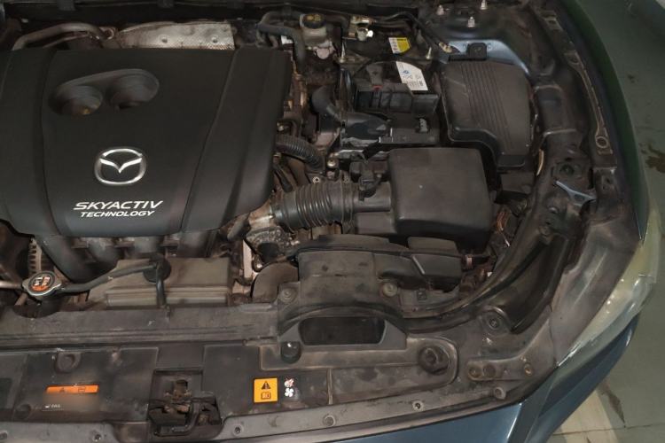Used Mazda Atenza 2015 2.0L Blue Sky Luxury Edition Engine Bay Left